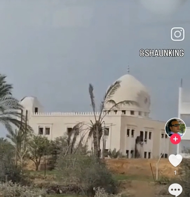Palestinian mosque moments before it was blown up by IDF in Gaza