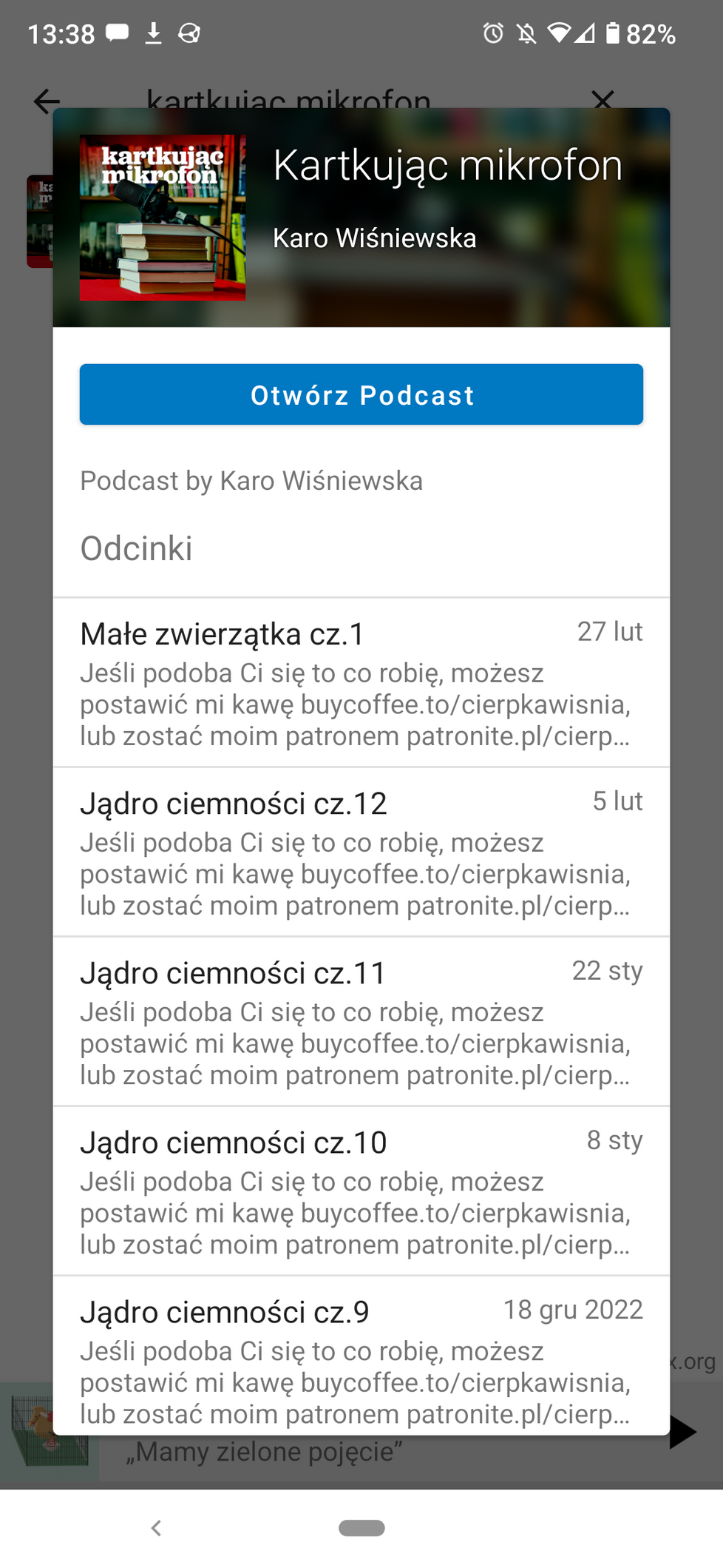 Zrzut ekranu z aplikacji AntennaPod z wyszukanym podkastem Kartkując Mikrofon