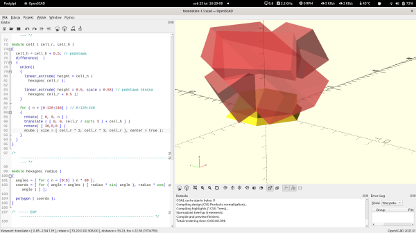 Program OpenSCAD widać półprzezroczyste nałożone na siebie trzy prostopadłościany które zostaną odjęte od graniastosłupa tworząc „trójspadowy dach”